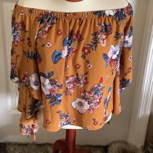 Polly & Ester off the shoulder top